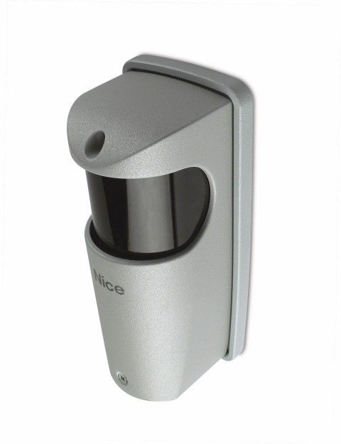 NICE F210 Pair of synchronized photocells adjustable 210 degrees, with relay output