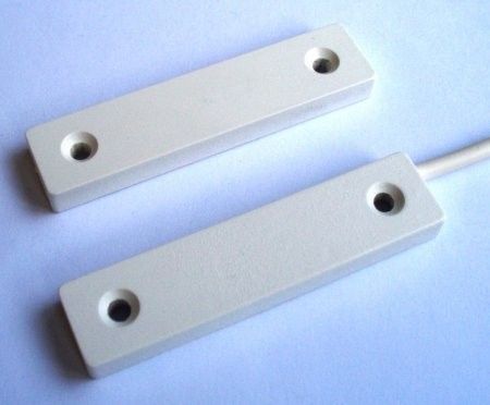 VIMO CTE047VE Ultra-flat high-reach contact ABS green 12 mm wide cable 1m