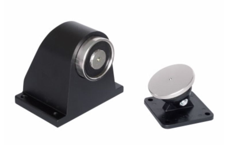 COOPER CSA INCENDIO 1369-CSA FERMO ELETTROMAGNETICO DA PAVIMENTO 50 KG