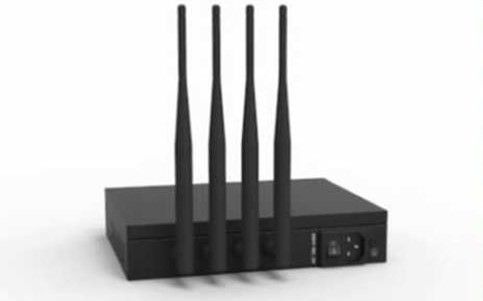 YEASTAR TG400 NeoGate TG400 - VoIP GSM Gateway(VoIP-GSM) - 4 porte GSM incluse