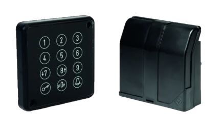 DOMOTIME ACIKWBU1 Scratch-resistant and backlit touch screen keypad, IP 65, complete with single-channel decoding card
