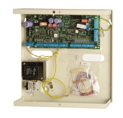 ARITECH INTRUSION ATS1500A-IP-SM-HK (NEW PROMOTIONAL PRICE) Kit consisting of Advisor Advanced 8-32 zone control unit. 4 areas