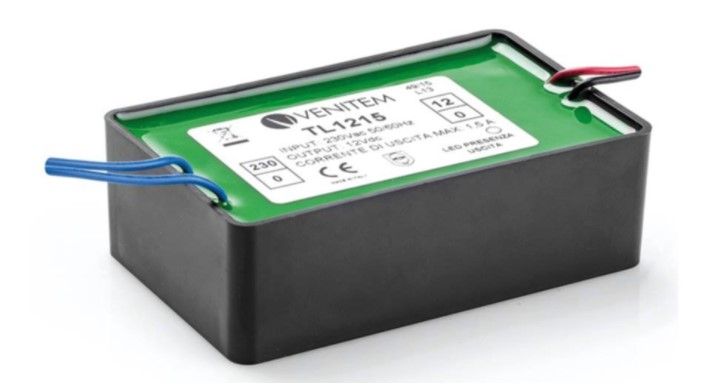 VENITEM 23.27.01 Alimentatore switching TL1215 - C in 230Vac us.12Vdc 1-5A alimentazione telecamere + cavi
