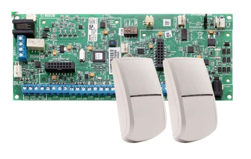 RISCO RP432A2BB20A Kit consisting of LightSys2 board and 2 BWare BUS G2 model RK515DTBGL0A