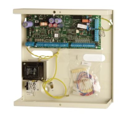 ARITECH ANTINTRUSIONE ATS1500A-IP-SM-HK (NUOVO PREZZO PROMOZIONALE) Kit composto da centrale Advisor Advanced 8-32 zone. 4 aree